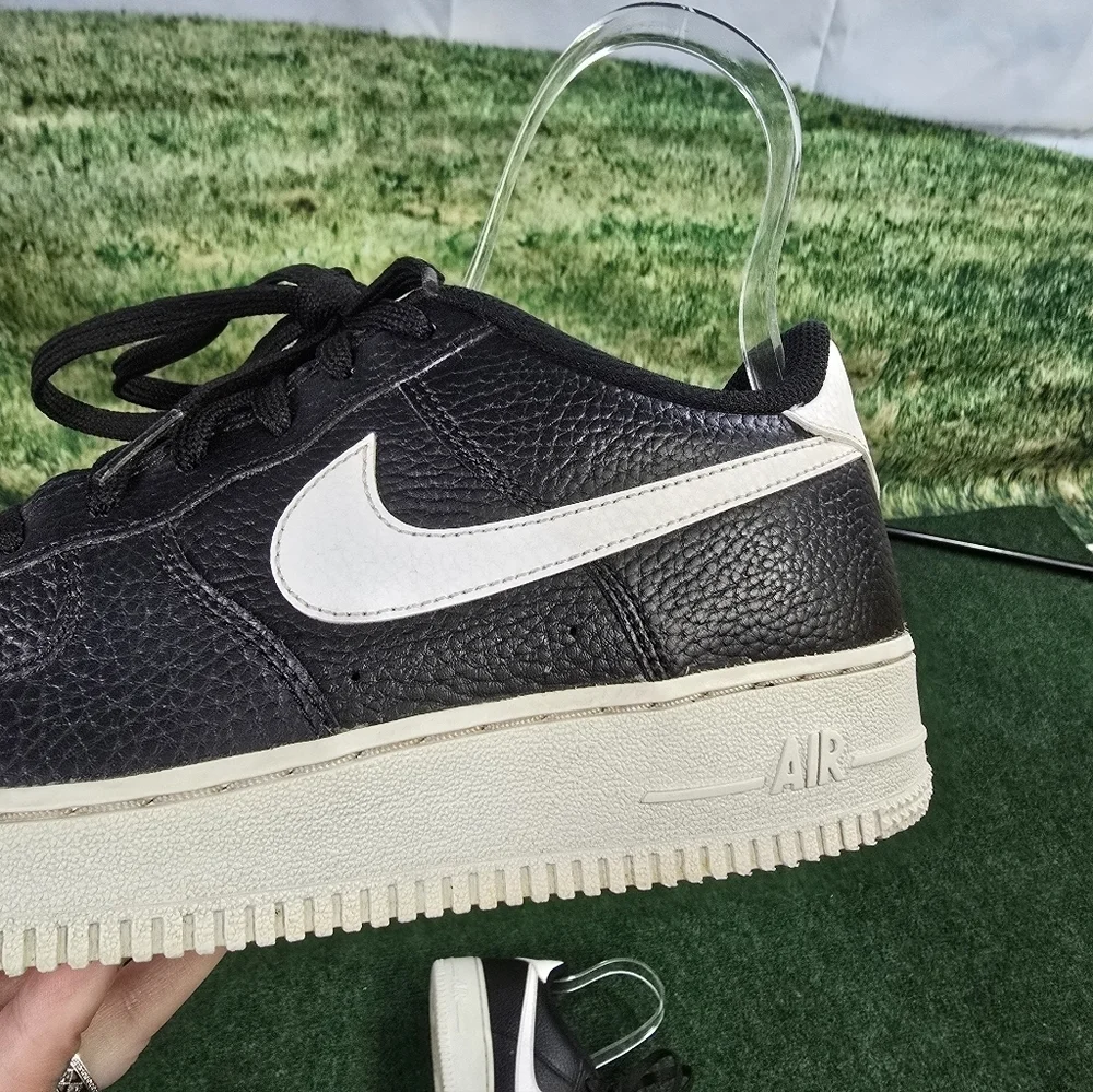 Nike | Air Force 1 '07 Low-Top Sneakers | Youth 7